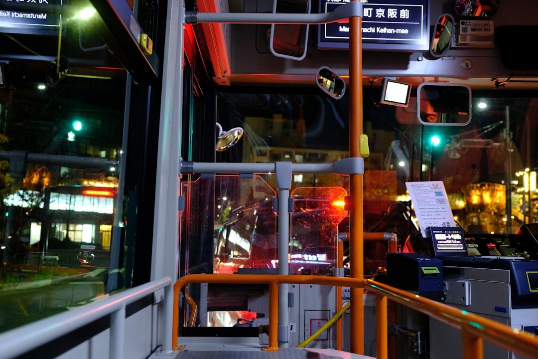 Metrobüs yangın anı ve tahliye