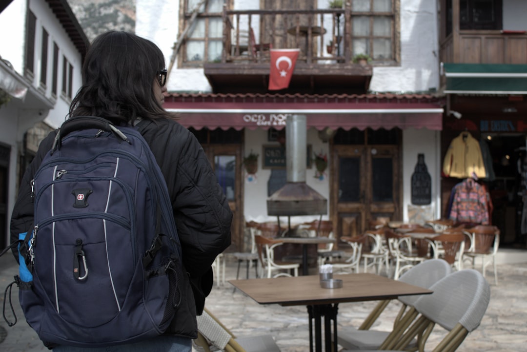 Antalya'da Laiklik Mitingi: Baskılara Karşı Direniş Mesajı