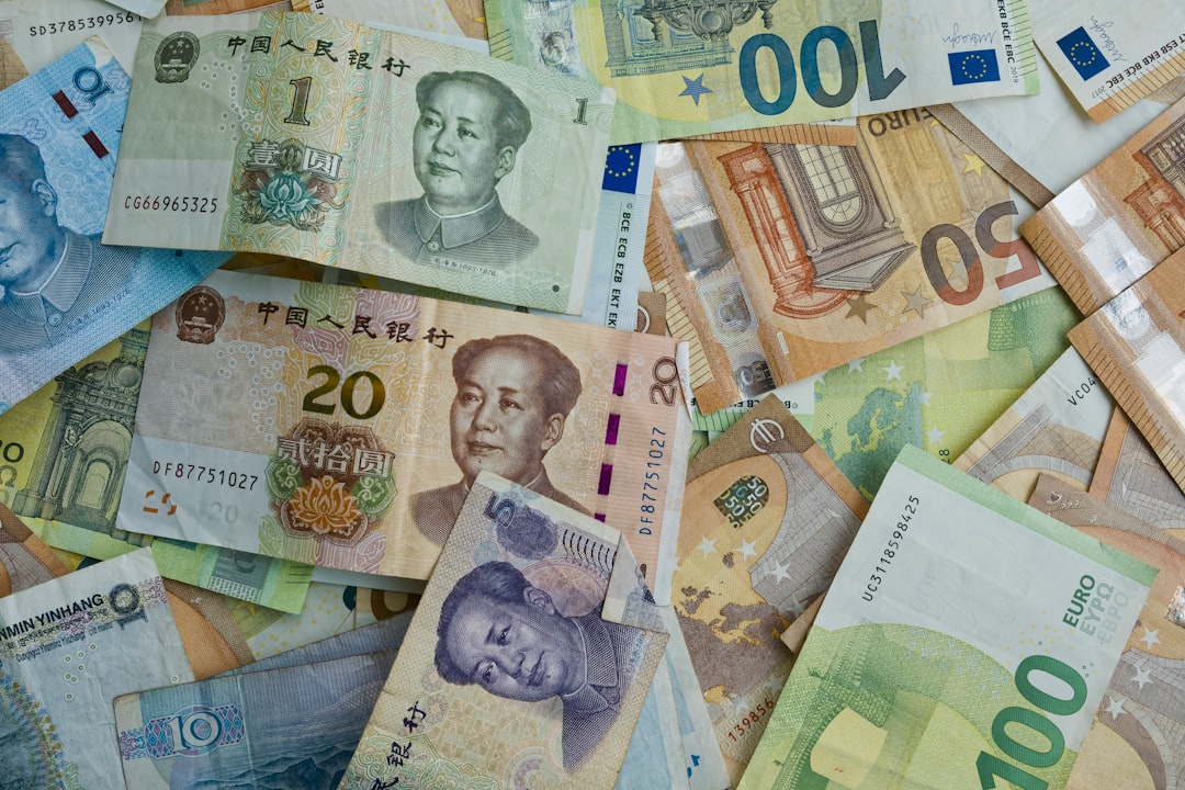 Dolar, Euro ve Altın Haftaya Sarsıcı Başladı!