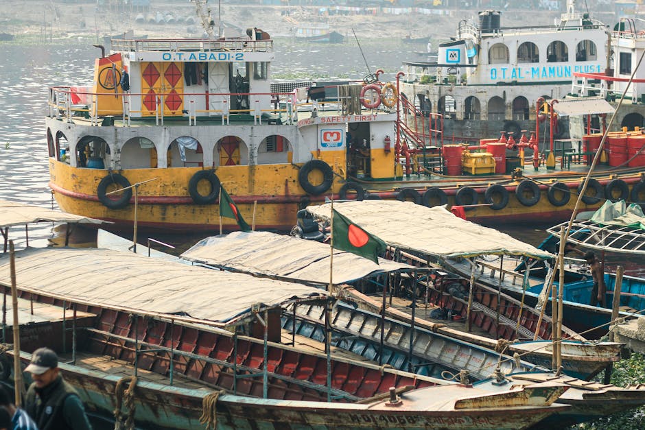 Dakka'da Feci Kaza: Otobüs Nehre Düşerek 24 Can Aldı!