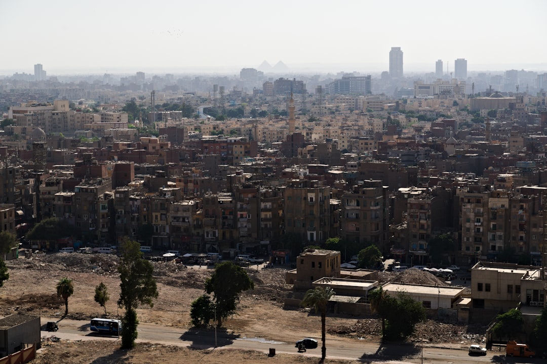 Arap ülkesi alarm ve evde kalma uyarısı