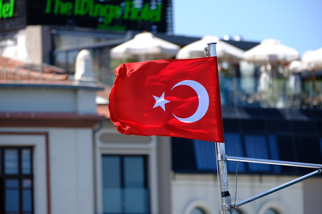 AKP'den Özgür Özel'in Ara Seçim Talebine Sert Tepki!