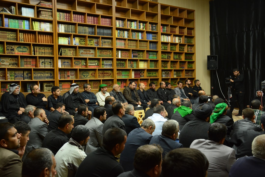 Akın Gürlek yargı muhabirleri ile toplantı yaparken