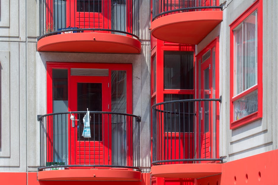 Samsun Bafra'da bir apartman ve balkon