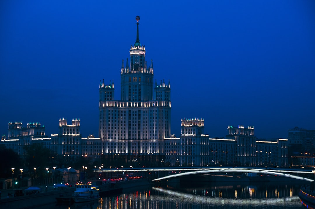 Rusya Merkez Bankası Faizi Şaşırtıcı Oranda Düşürdü!