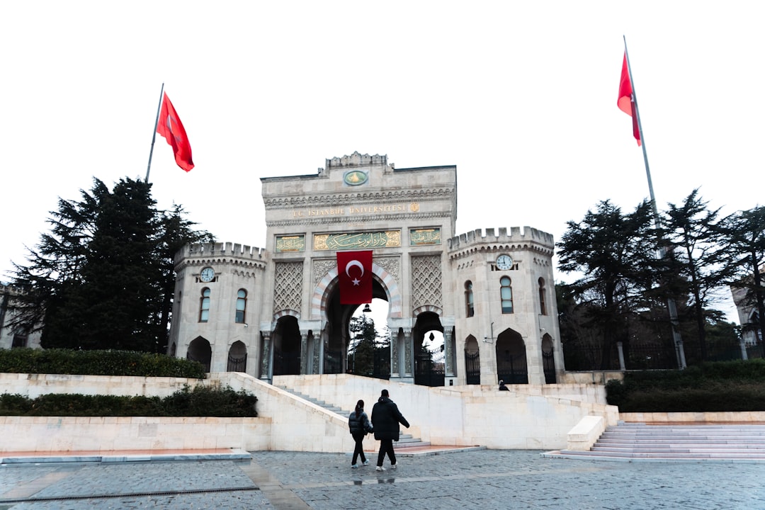 TBMM Başkanı Kurtulmuş'tan Özgür Özel'in Ara Seçim Talebine Sert Yanıt!