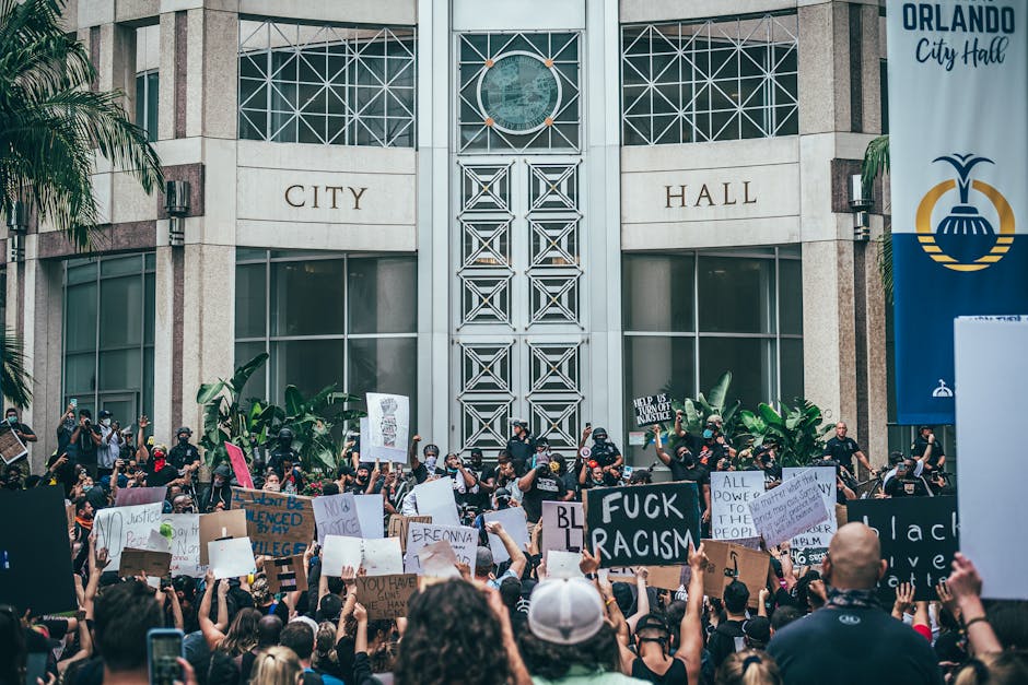 Bursa belediye binası önünde destek gösterisi