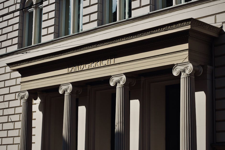 Avrupa İnsan Hakları Mahkemesi bina önü