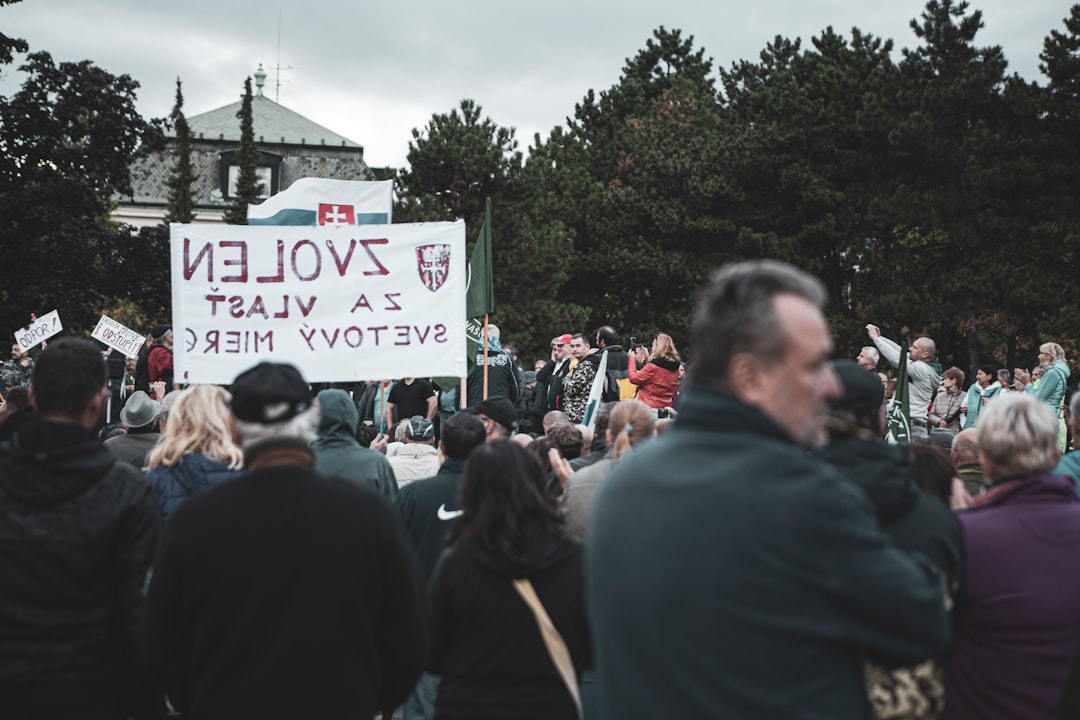 Avukatların Sesi: Geleceğin Teminatı ve Toplumsal Güç Birliği!