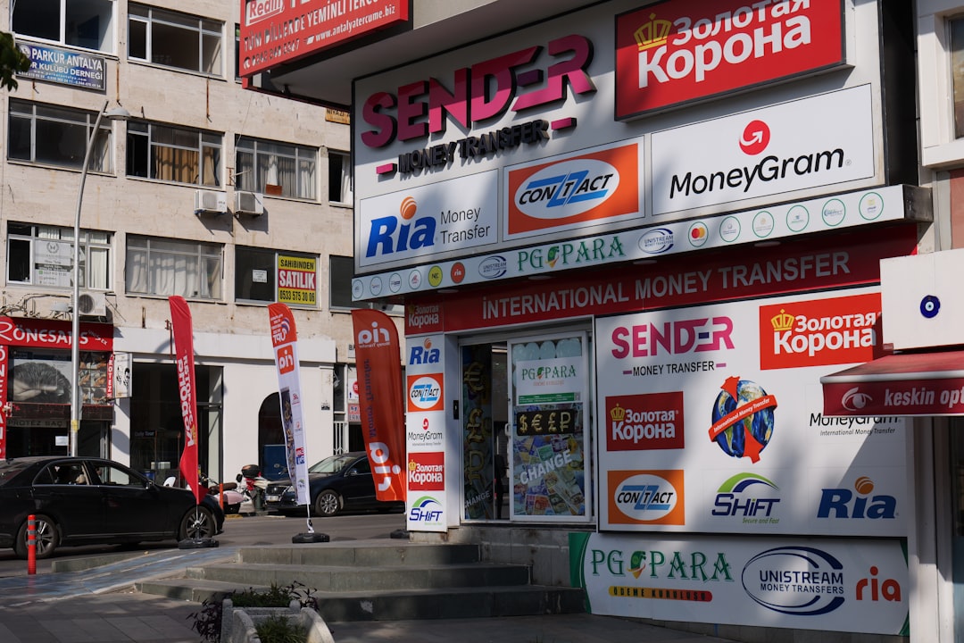 İzmir'de İşe Yerleştirme Vaadiyle Vurgun Şoku!